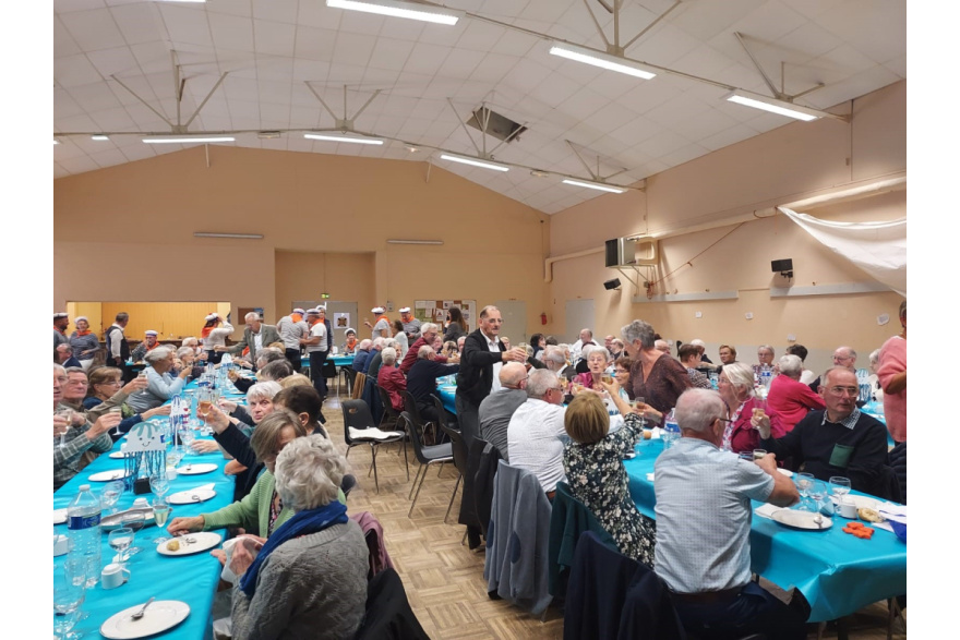 Les participants au repas